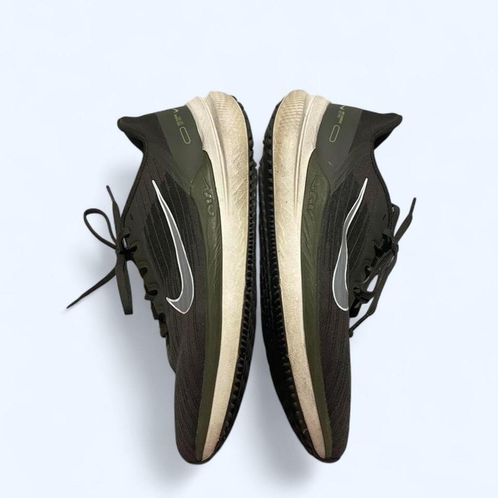 Nike Air Winflo 9 running shoes size 11 in the Sequoia‎ Cargo Khaki colorway